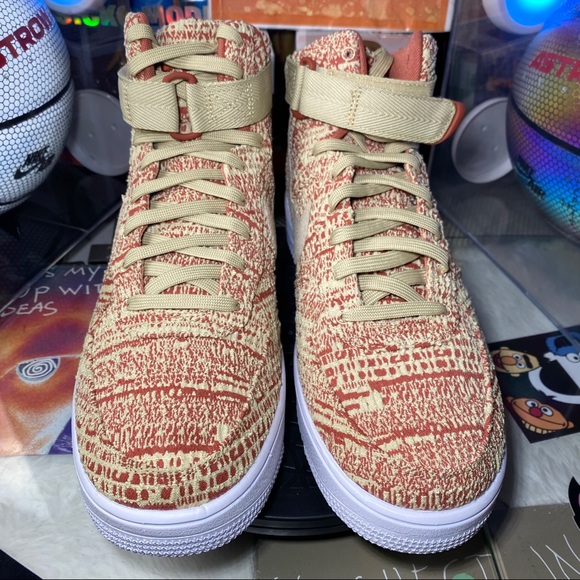 🆕 Nike Air Force 1 UltraForce Hi 'Team Gold' - Picture 2 of 9